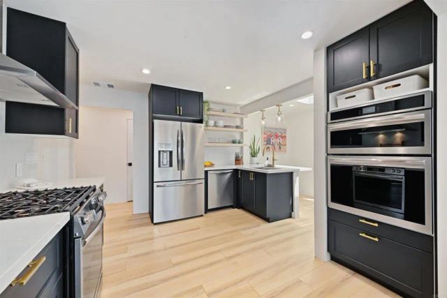 1319 Knowles Avenue, Carlsbad, CA 92008