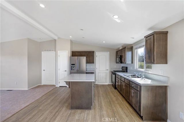 3614 Surrey Avenue, Yucca Valley, CA 92284