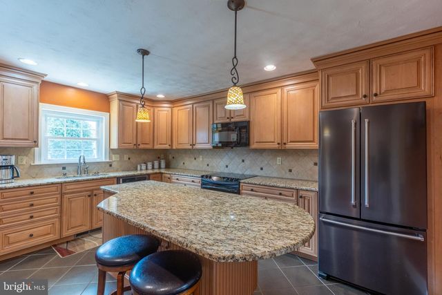 2604 SHEEN RD, Wilmington, DE 19808