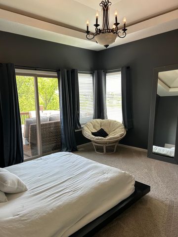 2722 N Woodridge St, Wichita, KS 67226