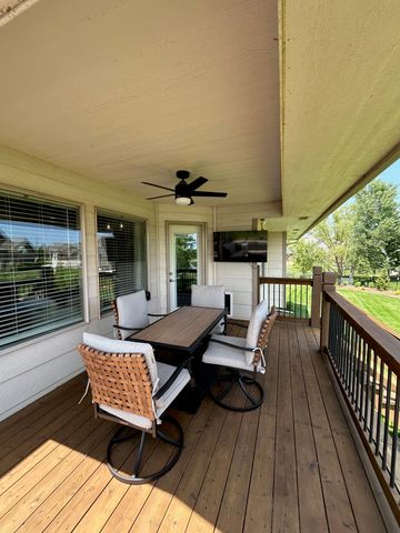 2722 N Woodridge St, Wichita, KS 67226