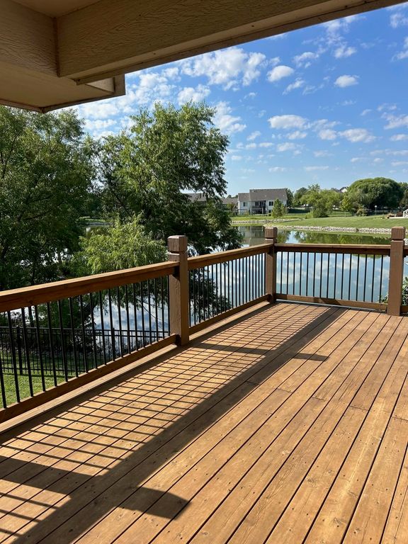 2722 N Woodridge St, Wichita, KS 67226