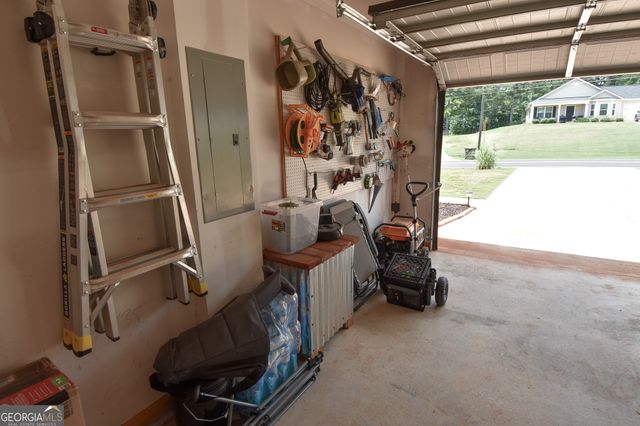 423 Heath Drive, Thomaston, GA 30286