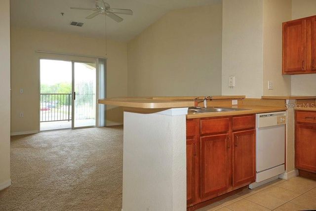 8225 CLAIRE ANN DRIVE 305, Orlando, FL 32825