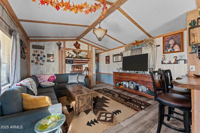 22590 W PACIFIC Street, Congress, AZ 85332