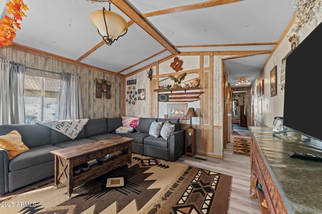 22590 W PACIFIC Street, Congress, AZ 85332