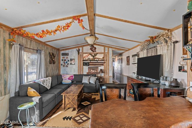 22590 W PACIFIC Street, Congress, AZ 85332