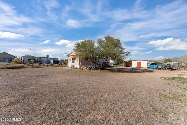 22590 W PACIFIC Street, Congress, AZ 85332