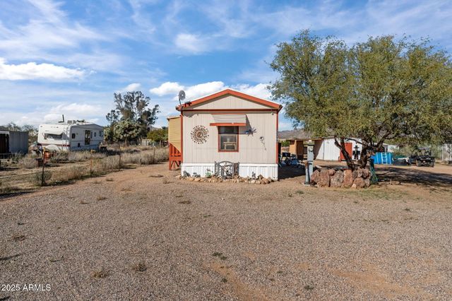 22590 W PACIFIC Street, Congress, AZ 85332