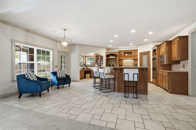 7804 E Dallas Street, Broken Arrow, OK 74014
