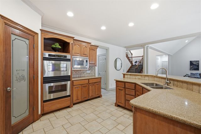 7804 E Dallas Street, Broken Arrow, OK 74014