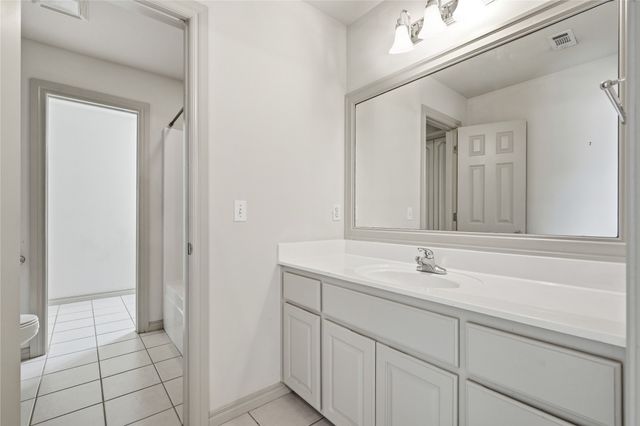 7804 E Dallas Street, Broken Arrow, OK 74014