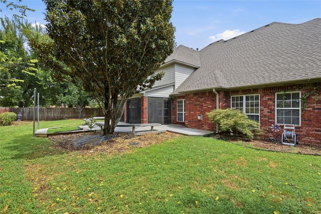 7804 E Dallas Street, Broken Arrow, OK 74014
