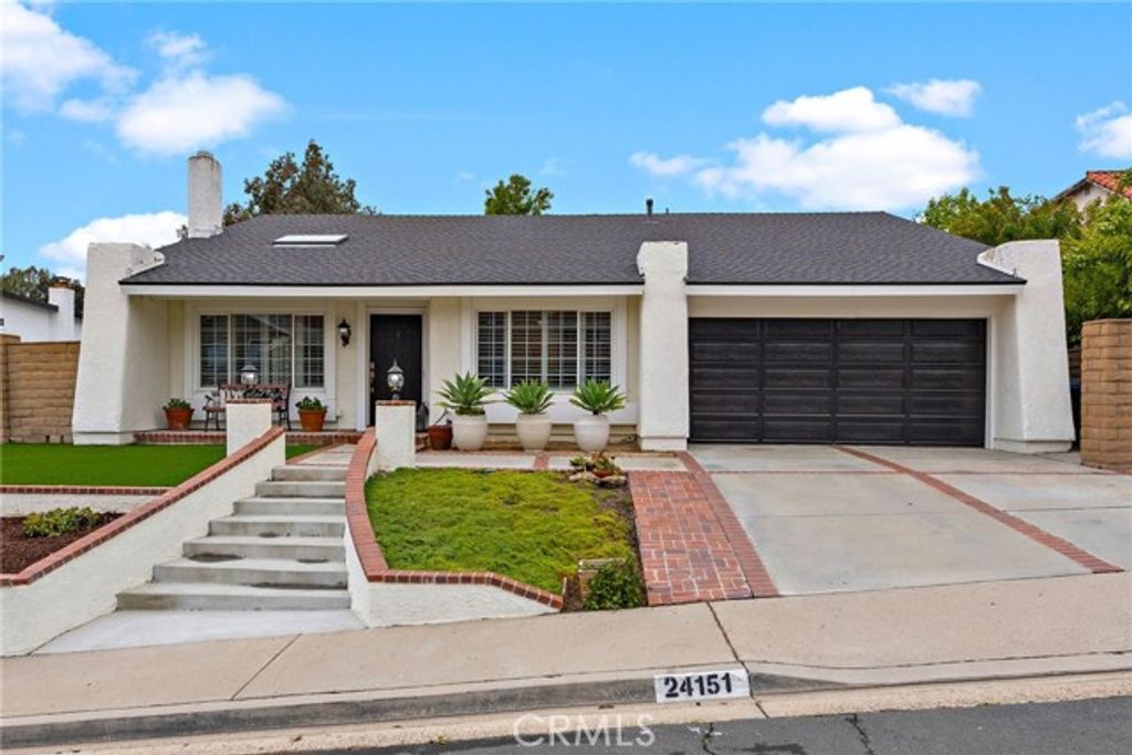 24151 Via San Clemente, Mission Viejo, CA 92692