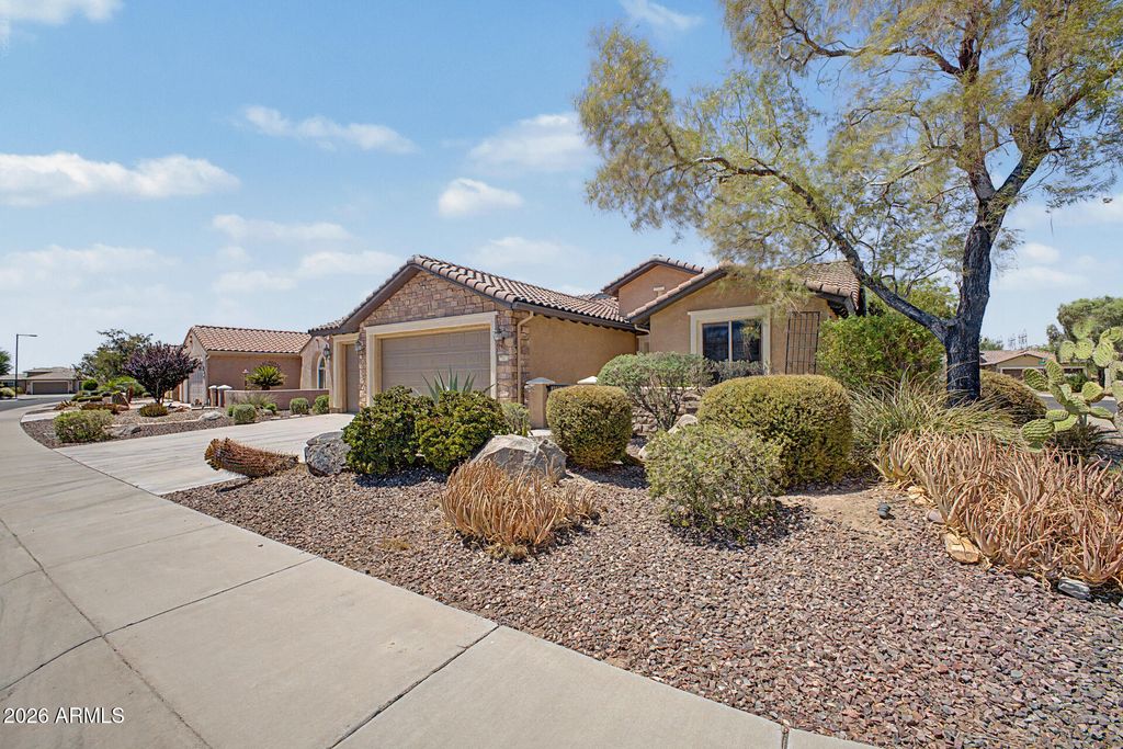 27002 W Runion Drive, Buckeye, AZ 85396 — photo 2
