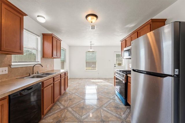 1931 Blossom Breeze Lane, Rosenberg, TX 77469