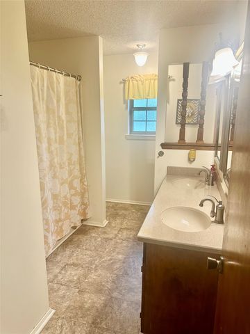 4142 Hwy 83, Tuscola, TX 79562