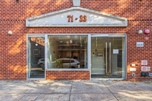 71-33 162nd Street B, Fresh Meadows, NY 11365