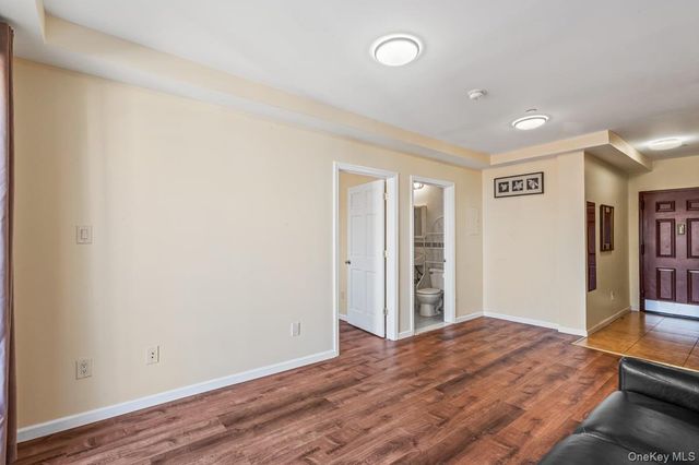 71-33 162nd Street B, Fresh Meadows, NY 11365