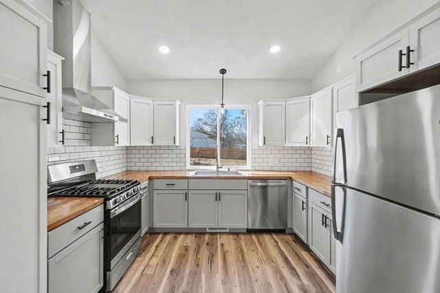 420 Pine Street, Howard City, MI 49329