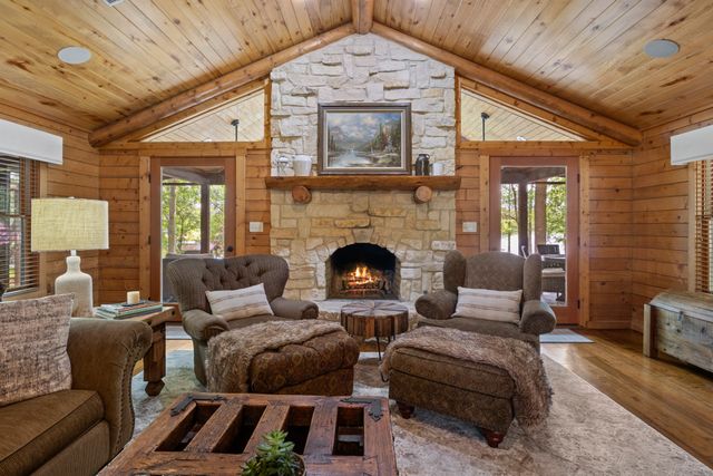783 County Road 2430, Pittsburg, TX 75686