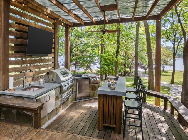 783 County Road 2430, Pittsburg, TX 75686