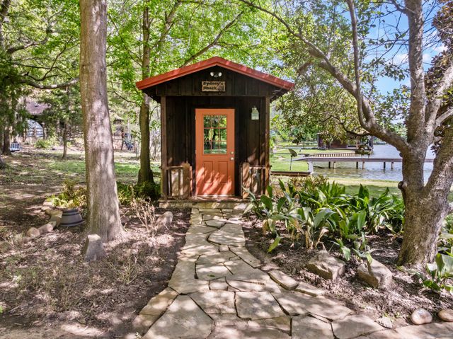 783 County Road 2430, Pittsburg, TX 75686