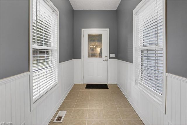 2194 Pine Creek Ridge, Asheboro, NC 27205