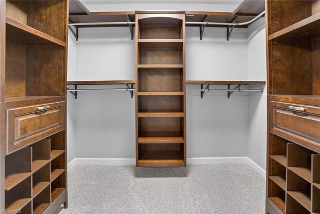 2194 Pine Creek Ridge, Asheboro, NC 27205