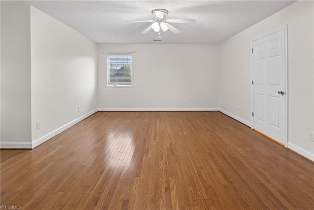 2194 Pine Creek Ridge, Asheboro, NC 27205