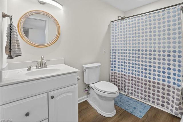 2194 Pine Creek Ridge, Asheboro, NC 27205