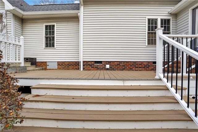 2194 Pine Creek Ridge, Asheboro, NC 27205