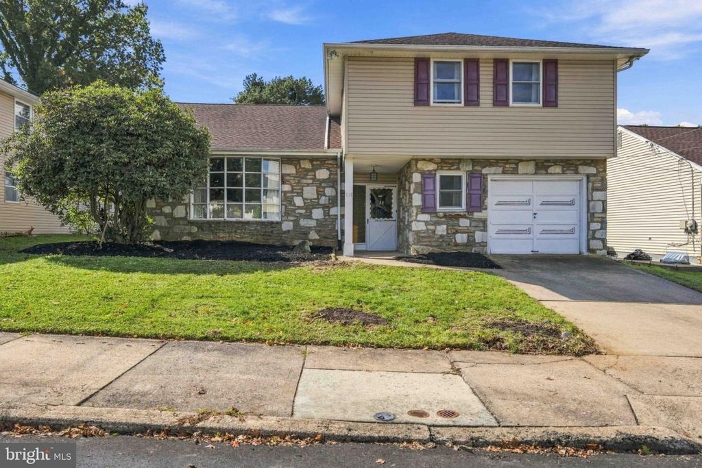 1116 HOWER LN, PHILADELPHIA, PA 19115 — exterior