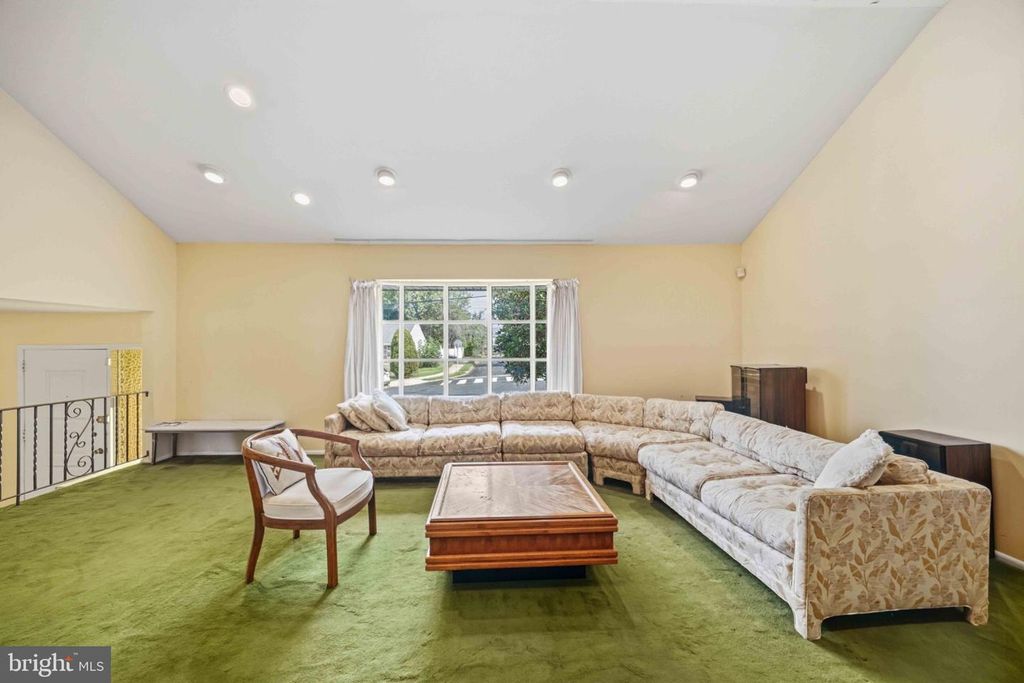 1116 HOWER LN, PHILADELPHIA, PA 19115 — photo 5