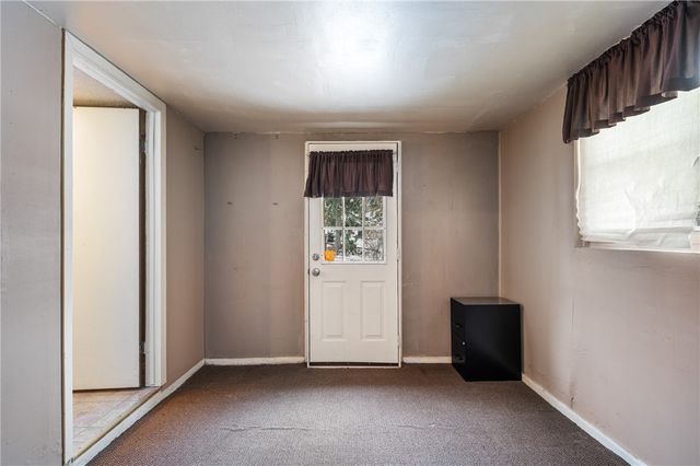 4706 E Willock Rd, Whitehall, PA 15227