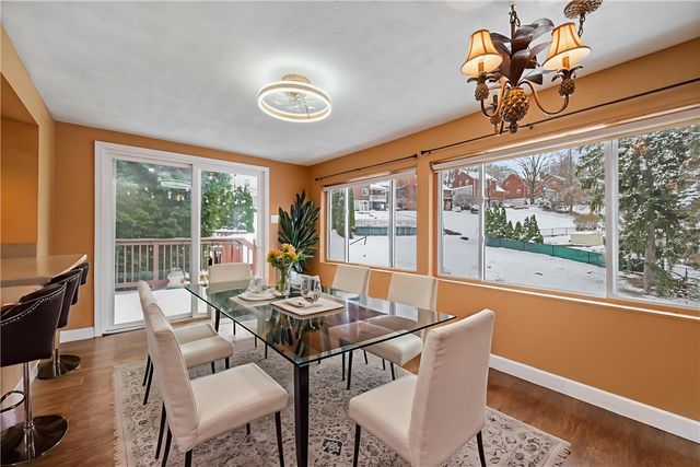 4706 E Willock Rd, Whitehall, PA 15227