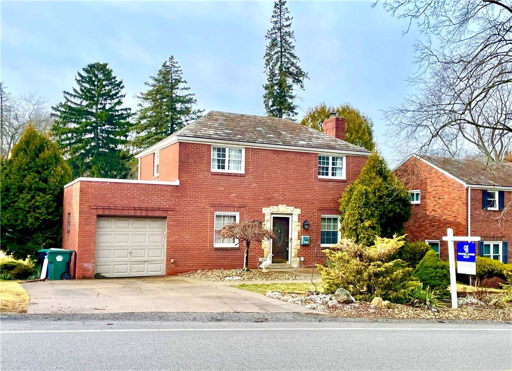 4706 E Willock Rd, Whitehall, PA 15227