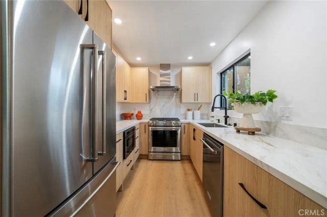 2225 Shoredale, Los Angeles, CA 90031
