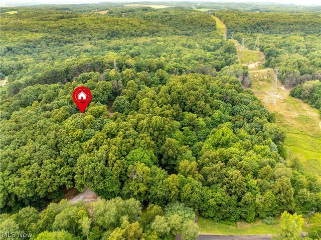 7924 Eberhart Road NW, Dover, OH 44622