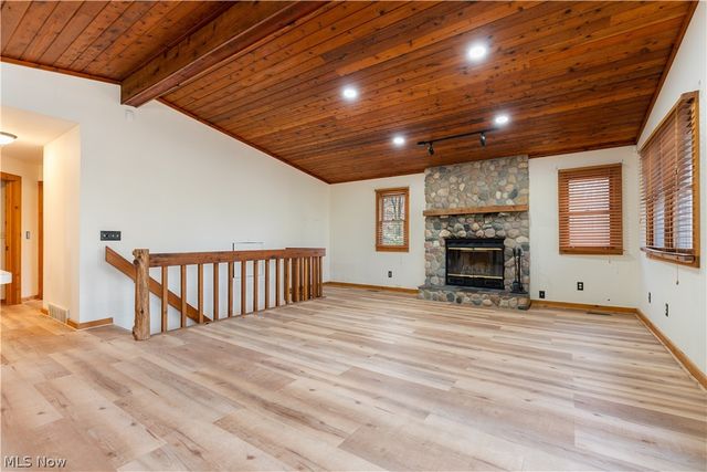 7924 Eberhart Road NW, Dover, OH 44622