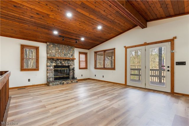 7924 Eberhart Road NW, Dover, OH 44622