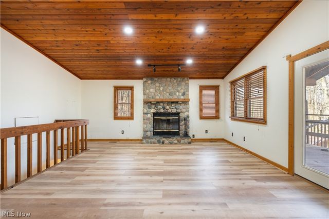 7924 Eberhart Road NW, Dover, OH 44622