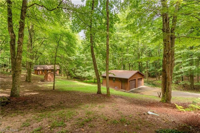 7924 Eberhart Road NW, Dover, OH 44622