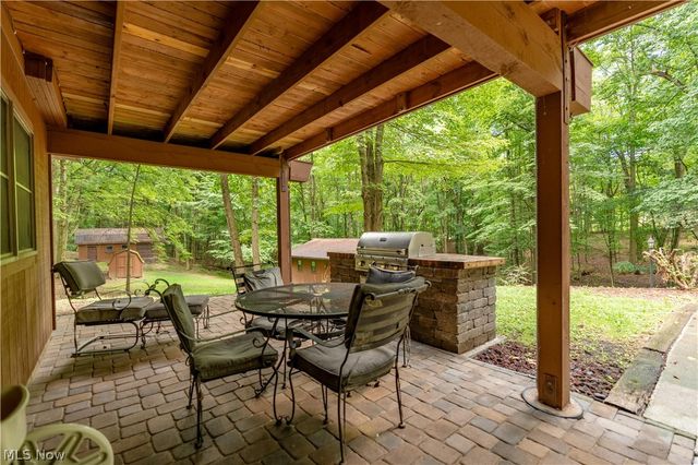 7924 Eberhart Road NW, Dover, OH 44622