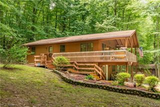 7924 Eberhart Road NW, Dover, OH 44622