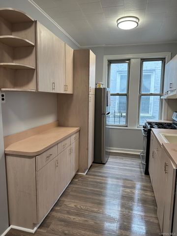 1126 Ward Avenue, Bronx, NY 10472