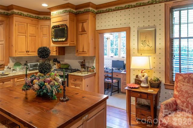 213 Union Street N, Concord, NC 28025