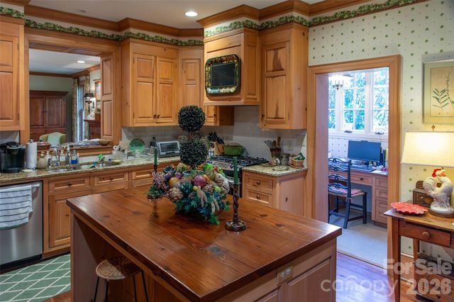 213 Union Street N, Concord, NC 28025