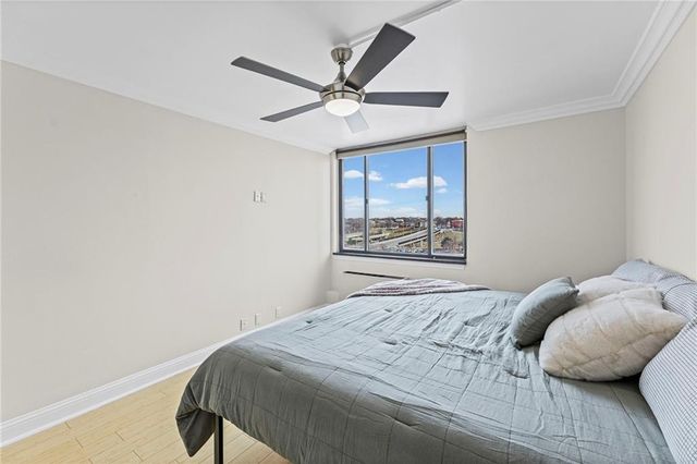 700 E 8th Street 7Q, Kansas City, MO 64106