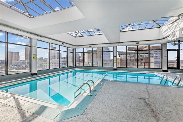 700 E 8th Street 7Q, Kansas City, MO 64106